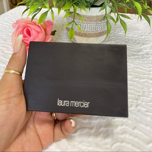 - LAURA MERCIER EDITORIAL EYE PALETTE INTENSE CLAYS. - Picture 7 of 10